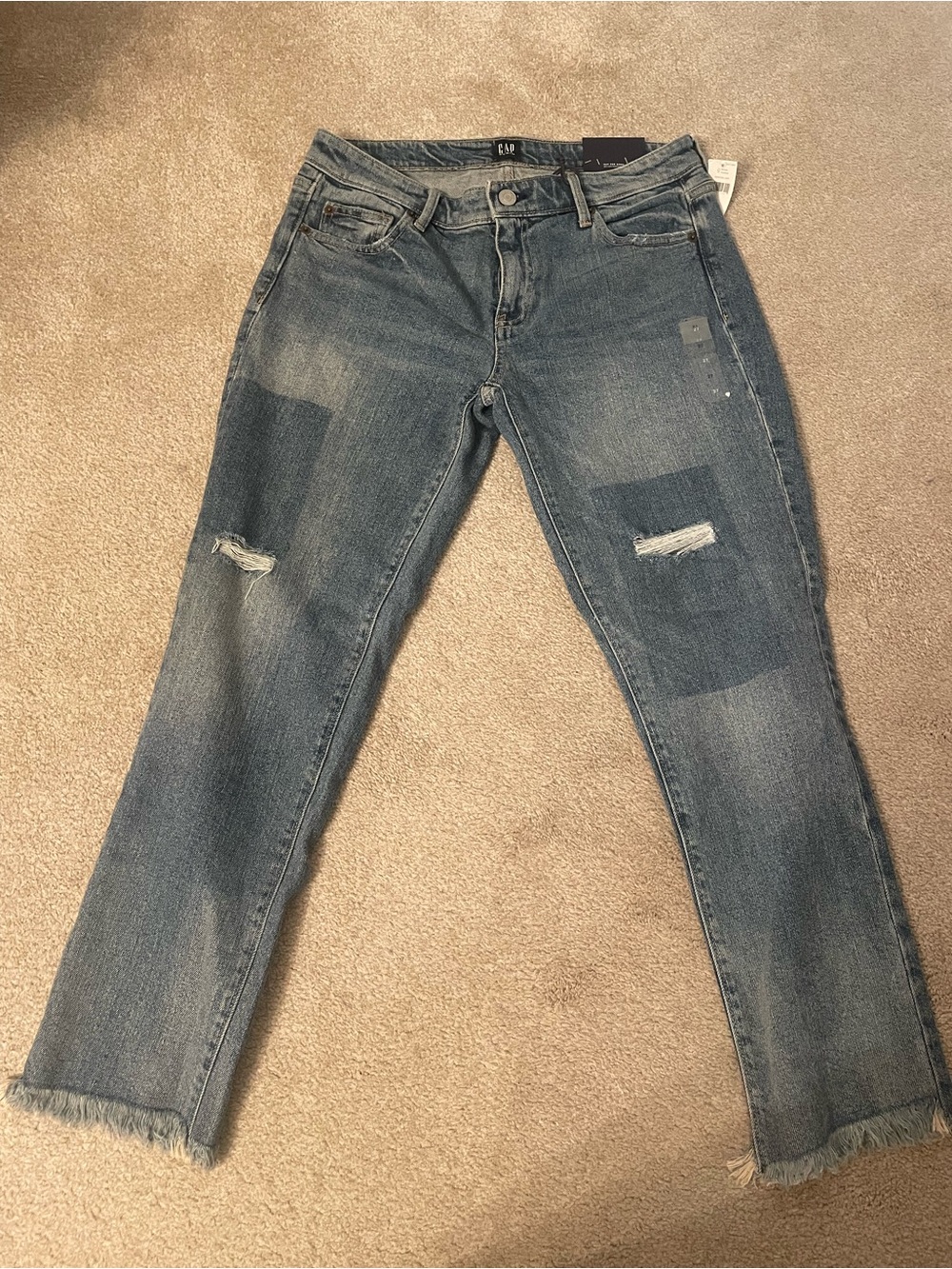 NWT GAP Girlfriend Women's Jeans Size 27 Distressed Frayed Hem